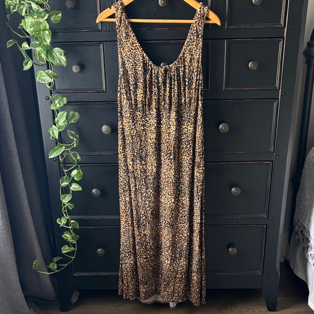 Old Navy Women’s size L Polka Dot/Animal Print Midi Dress with Keyhole Neckline